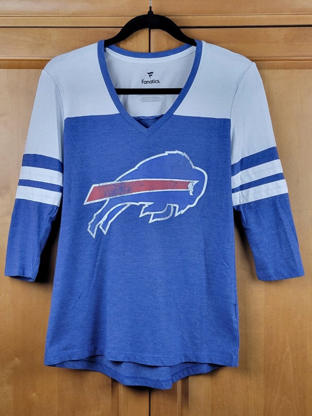 Women's Fanatics NFL Buffalo Bills Football V-Neck 3/4 Sleeve Tee - S